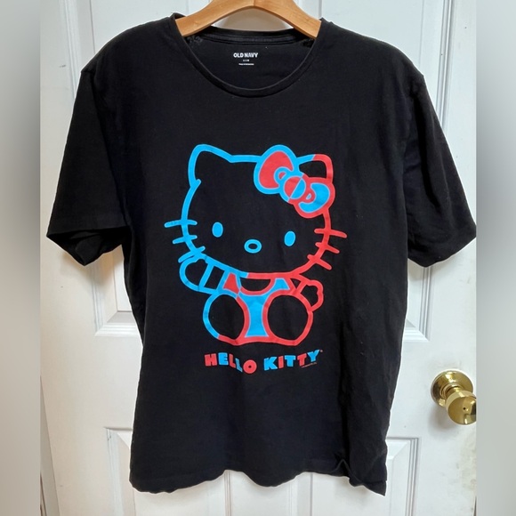 Hello Kitty Shirt - Picture 1 of 4